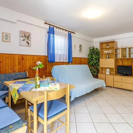 Slavko 3* Πούλα