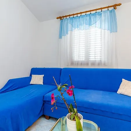 Guest house Slavko 638 Pula